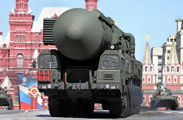 Rusia pone en alerta sus fuerzas nucleares estratégicas