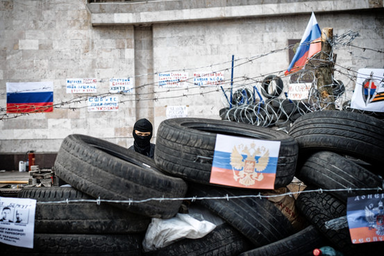 Kiev dispuesto negociar con los activistas pro-rusos. Tropas se niegan a actuar