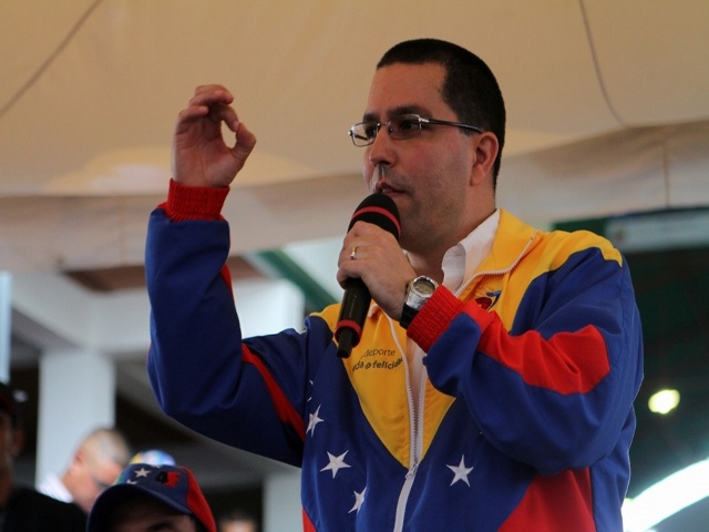 Oposición venezolana rechaza leyes económicas redistributivas
