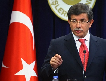 Davutoglu: el opositor CHP es una copia del Partido Baaz de Assad