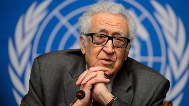 Brahimi presenta su dimisión como mediador para Siria