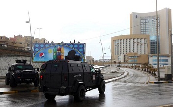 El EI ataca hotel en el centro de la capital libia
