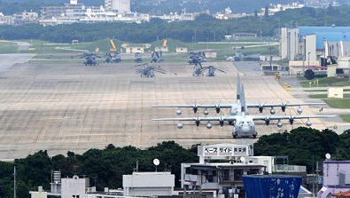 Residentes de Okinawa se oponen a la construcción de base estadounidense
