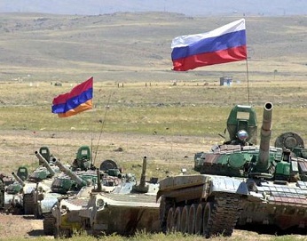 Rusia fortalece su presencia militar en Armenia
