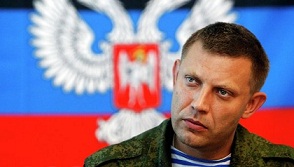 Líder de Donetsk acusa a Kiev de querer reanudar la guerra
