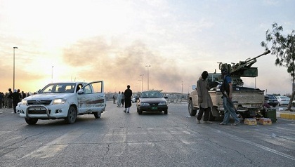 Al Qaida y rebeldes “moderados” apoyados por EEUU luchan juntos en Siria
