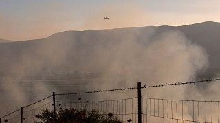 Israel bombardea posiciones del Ejército sirio en Quneitra
