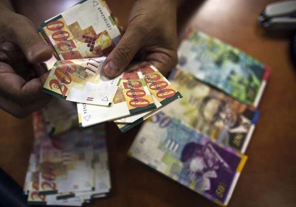 El shekel israelí, la “peor divisa del mundo”, según Bloomberg News