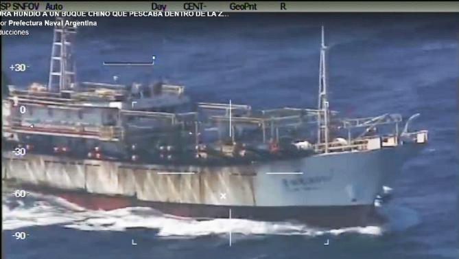 Marina argentina hunde buque de pesca chino. Pekín protesta