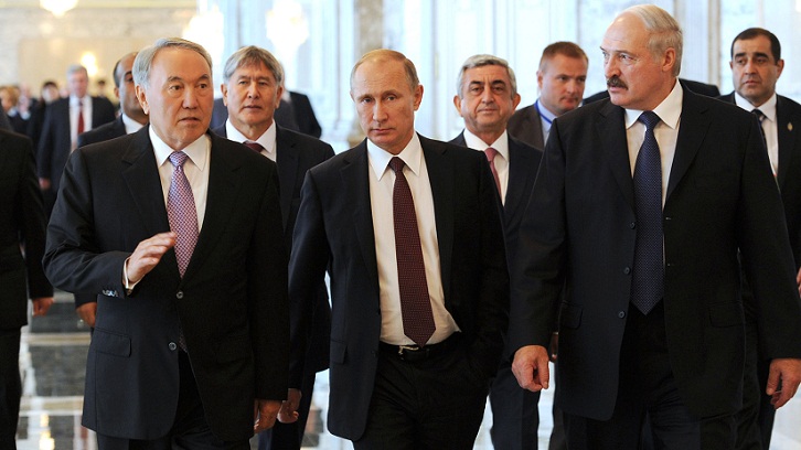 Putin busca expandir la UEE sobre el trasfondo de la crisis de la UE