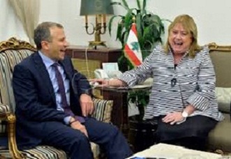Ministra de Exteriores argentina concluye visita Libano