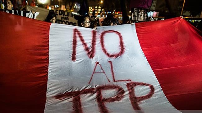 Peruanos se manifiestan contra el Tratado Transpacífico