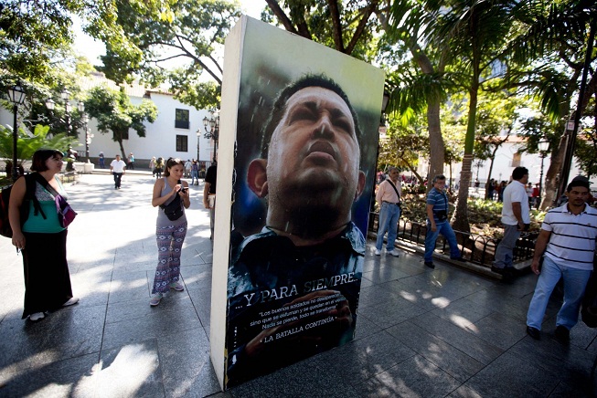 Continúan actos de desagravio a Bolívar y Chávez en Venezuela