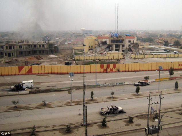 Fuerzas iraquíes toman edificios gubernamentales en el centro de Faluya