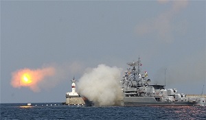 Barcos rusos atacan con misiles posiciones de los terroristas en Alepo