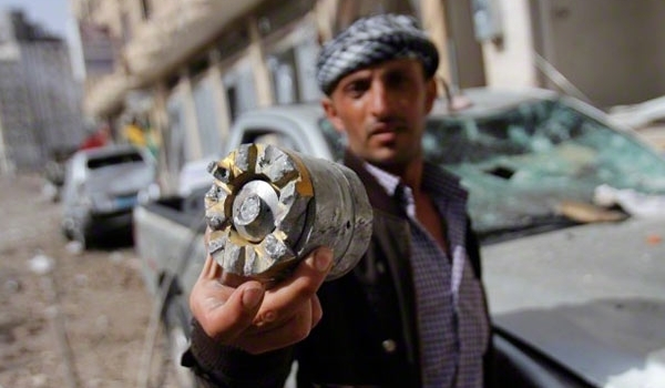 Arabia Saudí masacra civiles en Yemen con bombas de racimo de EEUU