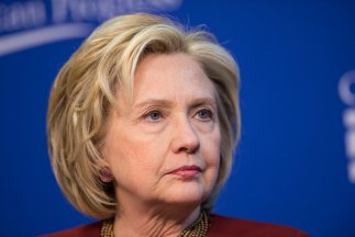 Republicanos de EEUU quieren procesar a Clinton por el tema de los emails
