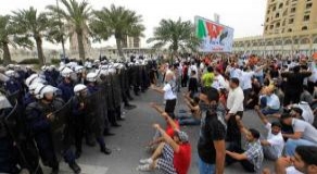 Los Saud&iacutees Invaden Bahrein para Frenar las Protestas