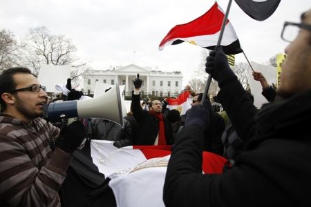 Manifestantes de EEUU Denuncian el Doble Rasero de Obama con Egipto